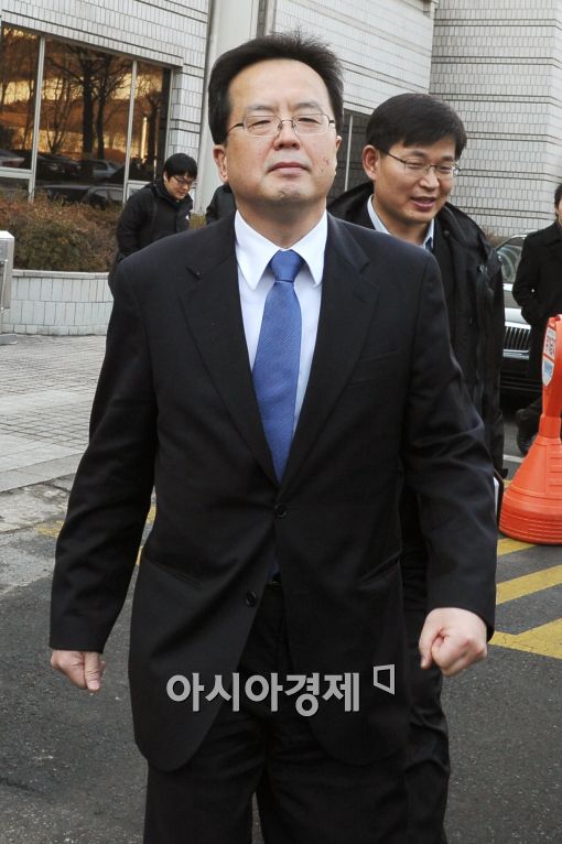 [포토]법정 나서는 하종선 사장