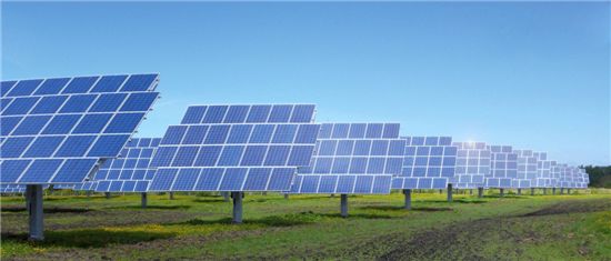 현대중공업이 2008년 독일 노르트프리스란트 지역에 공급한 1 MW 규모 태양광발전소
