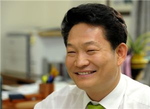 송영길 시장 때문에 '기피대상'(?)된 김밥집의 사연