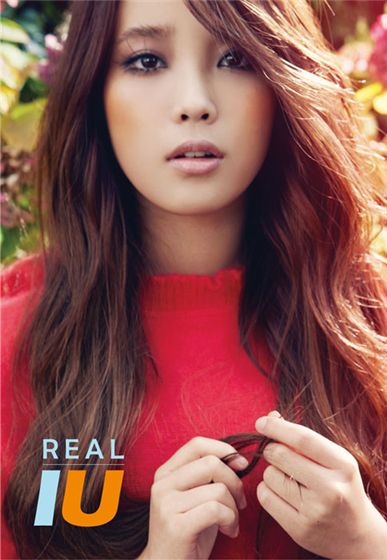 Cover of IU's 3rd mini-album "Real" [Loen Entertainment]