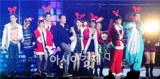 JYP Nation artists [Lee Ki-bum/Asia Economic Daily]