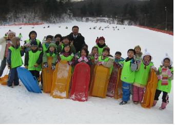 강남 겨울방학 학교 눈썰매장 즐기기 