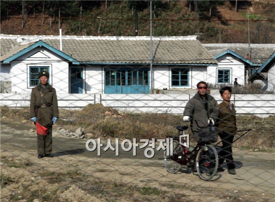대북매체 "북한주민 움직임 심상치않다"