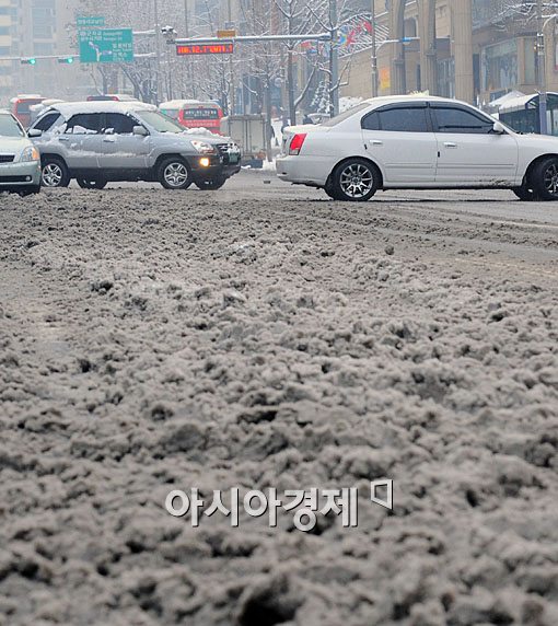 [날씨]오후 한때 눈··세밑 한파몰려와 내일 서울 -12도