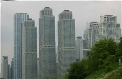 ▲올해 아파트 경매 물건 중 최고가(49억1130만원)를 기록한 서울 도곡동 타워팰리스 전경