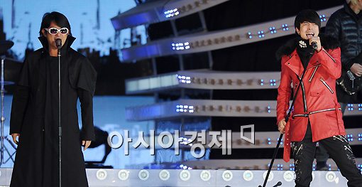 [포토]열창하는 노라조