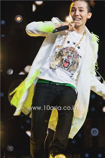 G-Dragon [Chae Ki-won, Lee Jin-hyuk/10Asia] 