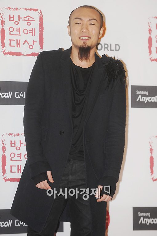 [포토]손스타 '어색하네요'