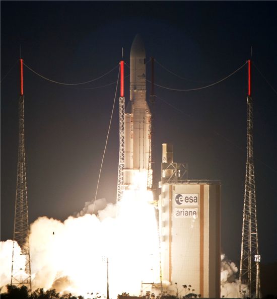 KT, '올레 1호' 성공적 발사