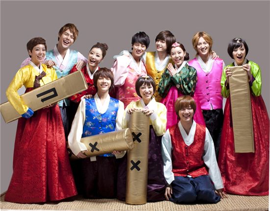 초신성·LPG "새해 복 많이 받으세요"