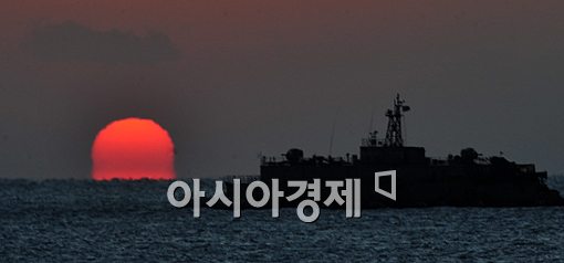 떠내려온 북한주민 31명 "북한 귀환 원한다"