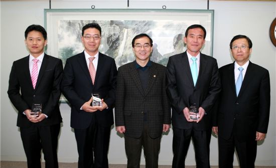 핵심가치상에 손문갑 사무관, 남창훈·김석원 행정관