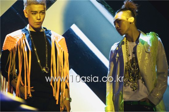 T.O.P and G-Dragon [Lee Jin-hyuk, Chae Ki-won/10Asia]
