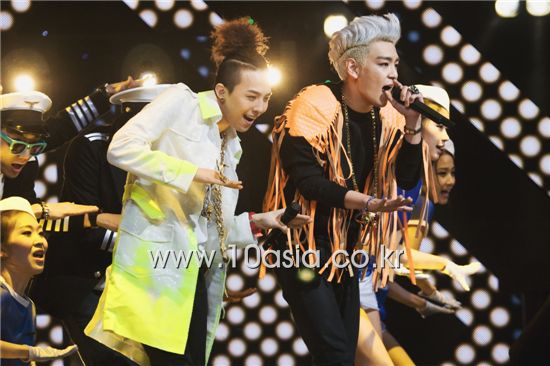 G-Dragon and T.O.P [Lee Jin-hyuk, Chae Ki-won/10Asia]