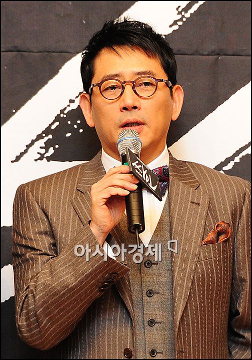 [포토]전광렬 '싸인, 많이 기대하세요'