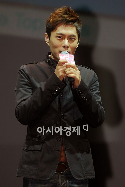 [포토]이기찬 '오랜만에 인사드려요'