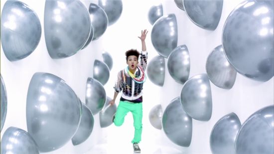 GD&T.O.P’s music video for “KNOCK OUT” unveiled