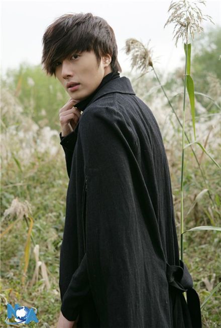 Korean actor Jung Il-woo [N.O.A. Entertainment]