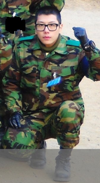 Korean singer Park Hyo-shin at Nonsan military training camp. 