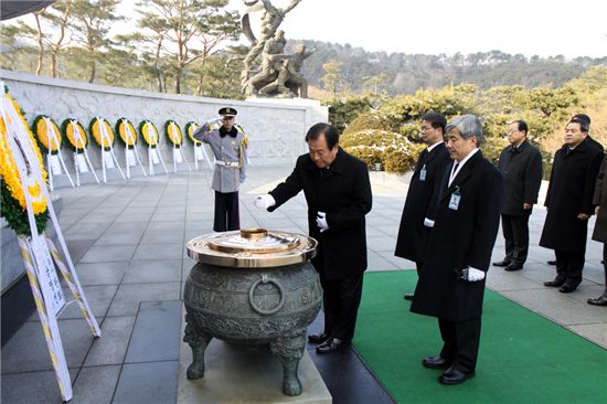 ㈜한화, 국립현충원과 자매결연 맺어