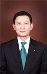 [석유화학 CEO 3인방 2011 경영 전략]"시설투자로 불확실성 돌파..新기술로 세계 시장 공략"