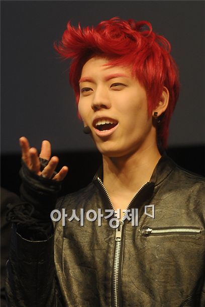 [PHOTO] INFINITE members Sung-yeol, Woo-hyun, Dong-woo at showcase