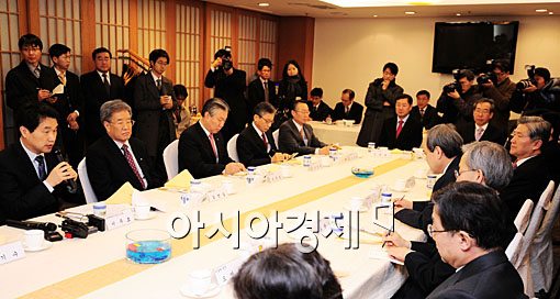 [포토] '총장님들 이번 한번만 도와주세요'