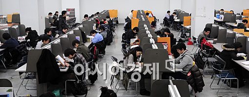 [포토] 한파도 녹인 취업준비 열기