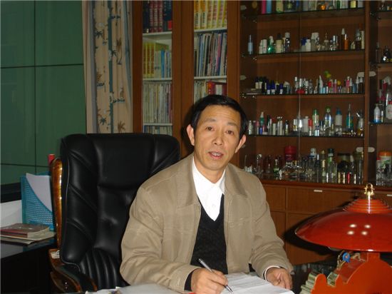 쑨빙쫑(宋秉忠) 썬마트홀딩스 사장
