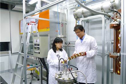 울산과기대 "원자력·2차전지로 미래 먹거리 만든다"