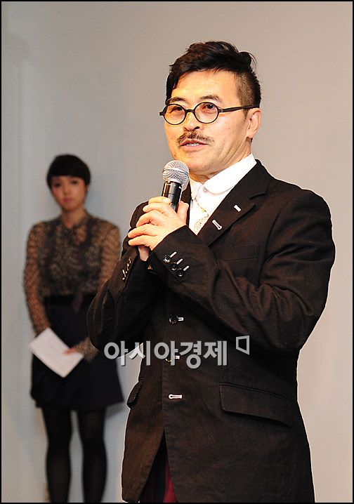 [포토]박준 '리노베이션 파티, 참석해주셔서 감사합니다'