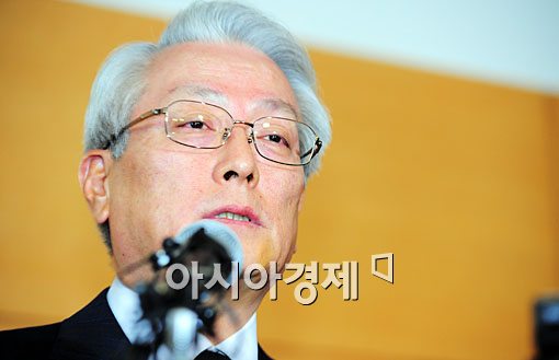 [포토] 자진 사퇴하는 정동기 후보자