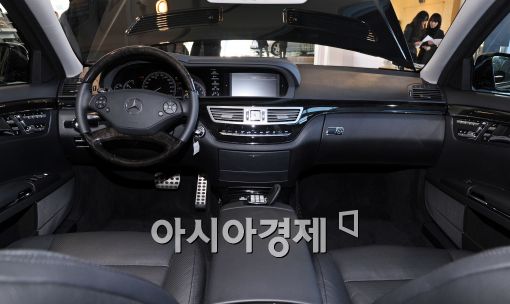 [포토]뉴 S350 블루텍의 화려한 실내