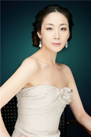 Actress Choi Ji-woo [C, JW Company]