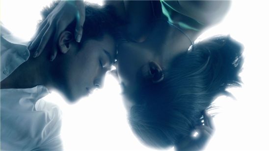 승리, 솔로 앨범 티저영상 공개..'남성미 물씬'