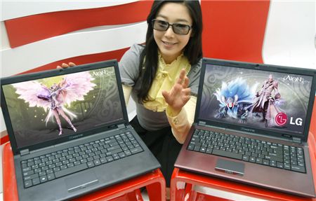 LG전자는 인텔의 '2세대 코어 프로세서'를 탑재한 3D 노트북 '엑스노트 A520' 등을 출시했다. 