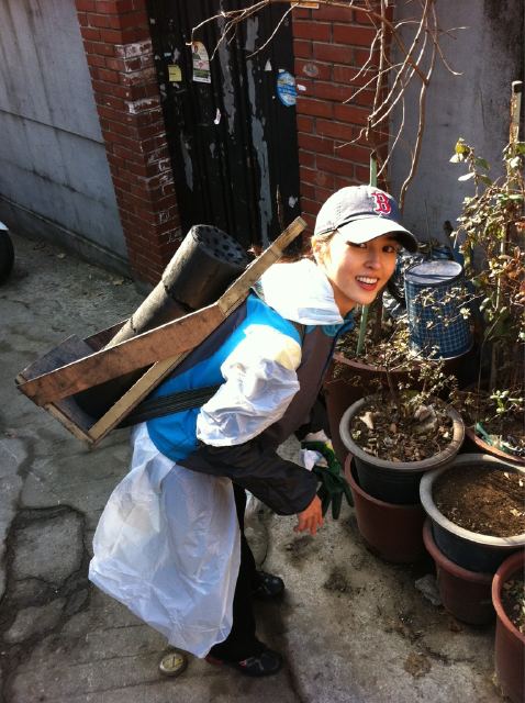 한혜진, 친언니와 함께 봉사활동… 누가 더 예뻐요?