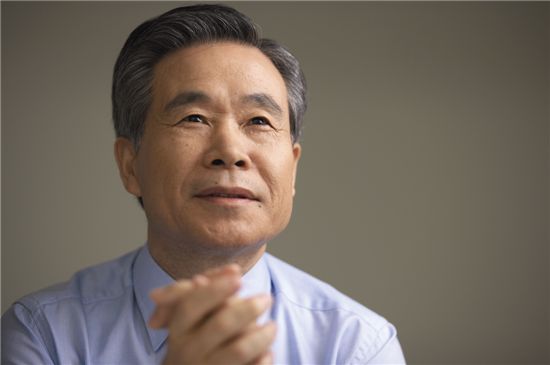 [총장님의 책 12편] 통섭 "경계를 허물고 새로운 가치 창출로"