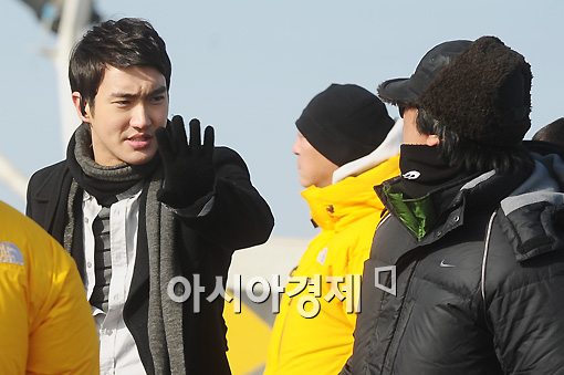 [포토]최시원 '이번 동선은 이렇게요?'