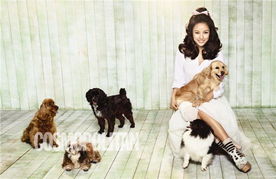 이효리, 패션지 화보서 봄 향기 '물씬'