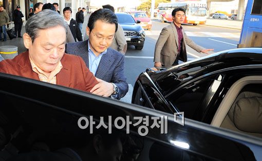 [포토] 마이바흐에 타는 이건희 회장