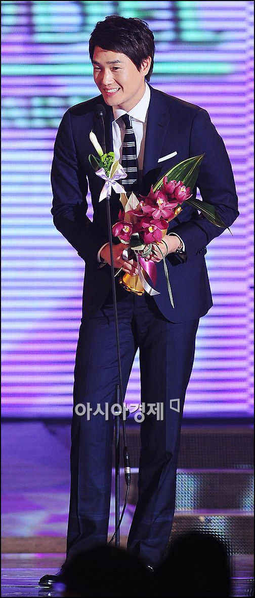 [포토]유지태, 아시아모델상 아시아특별상 수상