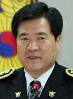 檢, '함바비리' 강희락 前 경찰청장 재소환