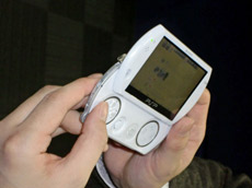 소니-NTT도코모, 3G 서비스 제공하는 신형 PSP 개발
