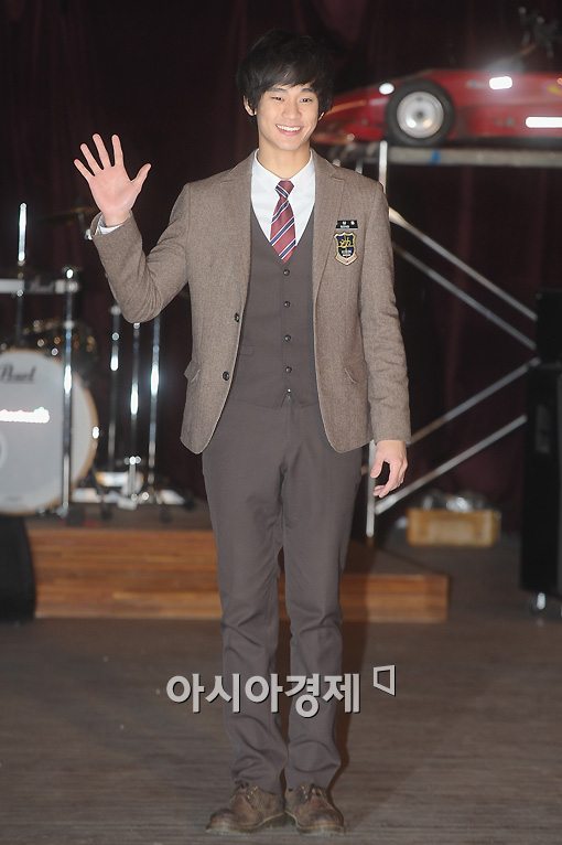 [포토]김수현, 순수한 시골 총각의 미소