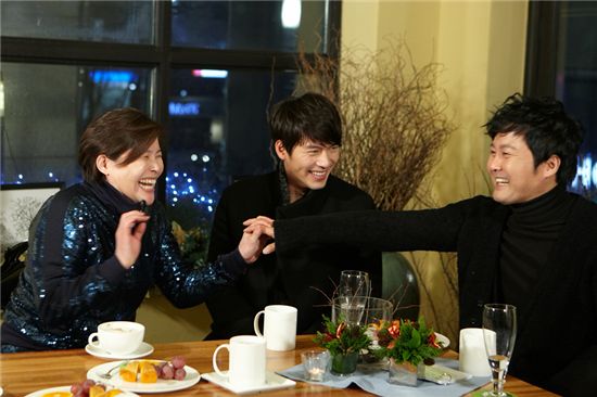 '택시' 담당PD "현빈, 토크쇼 첫 출연 믿기지 않는 재치 입담"