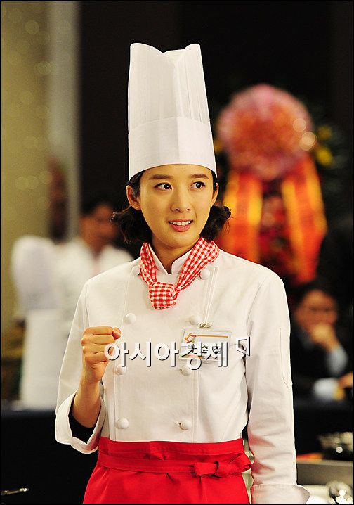 [포토]이청아 '세성에서 제일 예쁜 요리사'