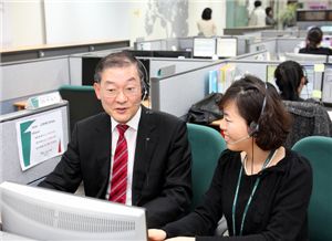 하상기 하나HSBC생명 사장, 일일 상담원 체험