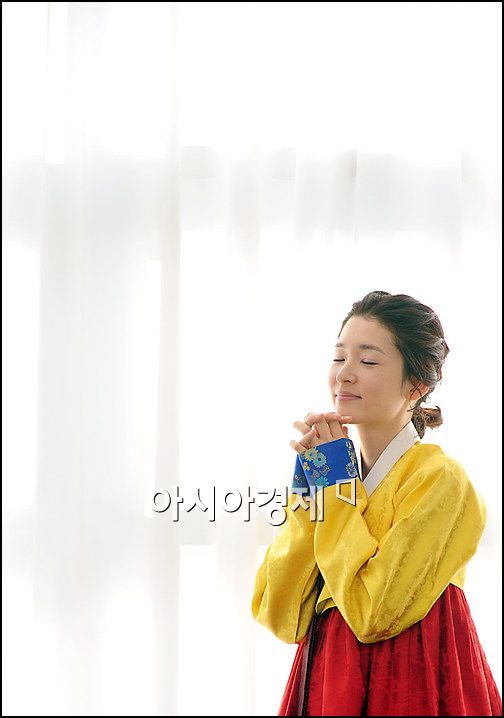 [한복포토]차수연 '새해에는 모든 소망 이루시길'