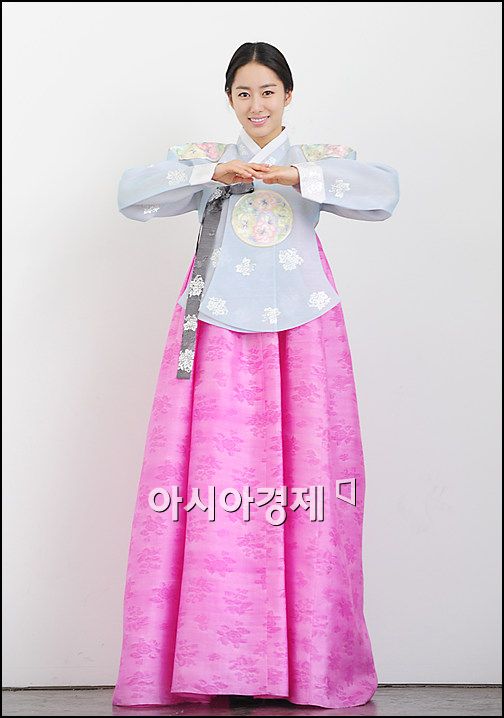 [한복포토]전혜빈 '새해 복 많이 받으세요'